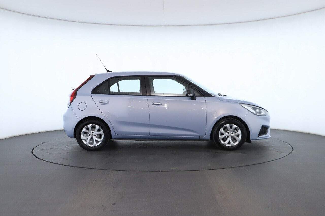 MG Mg3 image 3