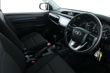 https://vehicle-cdn.autoleague.cloud/30675_61038215_22.jpg