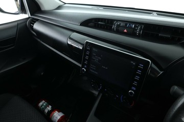 https://vehicle-cdn.autoleague.cloud/30675_61038215_24.jpg