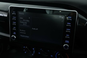 https://vehicle-cdn.autoleague.cloud/30675_61038215_25.jpg
