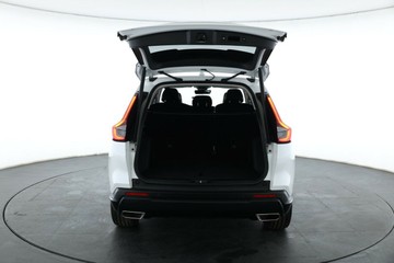 https://vehicle-cdn.autoleague.cloud/30675_61038239_15.jpg