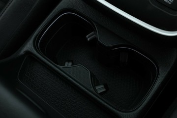 https://vehicle-cdn.autoleague.cloud/30675_61038239_32.jpg