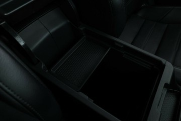 https://vehicle-cdn.autoleague.cloud/30675_61038239_33.jpg