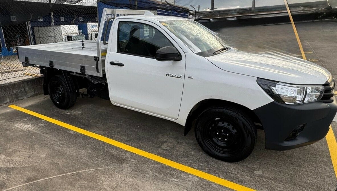 Toyota Hilux image 1