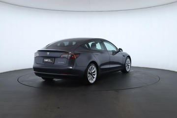 https://vehicle-cdn.autoleague.cloud/30675_61038305_18.jpg
