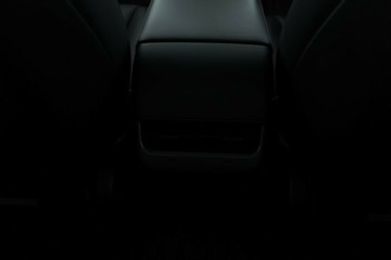 https://vehicle-cdn.autoleague.cloud/30675_61038305_33.jpg