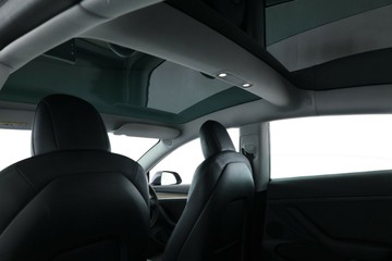 https://vehicle-cdn.autoleague.cloud/30675_61038305_34.jpg