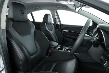 https://vehicle-cdn.autoleague.cloud/30675_61038375_19.jpg