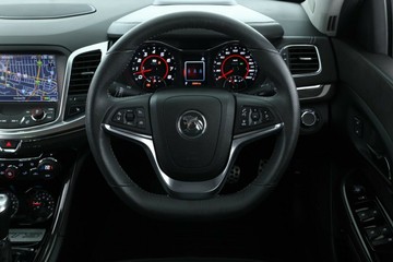 https://vehicle-cdn.autoleague.cloud/30675_61038375_21.jpg
