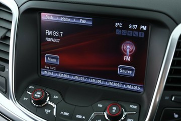 https://vehicle-cdn.autoleague.cloud/30675_61038375_25.jpg