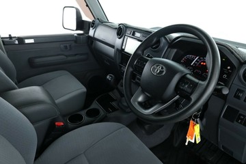 https://vehicle-cdn.autoleague.cloud/30675_61038465_21.jpg