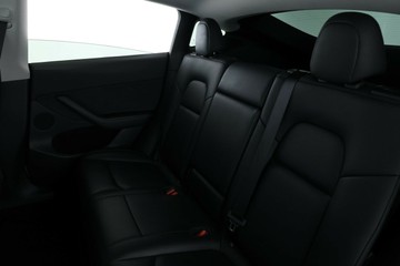 https://vehicle-cdn.autoleague.cloud/30675_61038470_26.jpg