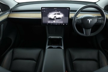 https://vehicle-cdn.autoleague.cloud/30675_61038470_29.jpg