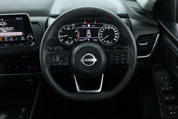 https://vehicle-cdn.autoleague.cloud/30675_61038534_21.jpg