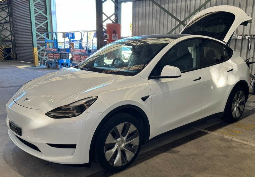Tesla Model Y image 3
