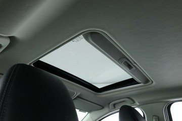 https://vehicle-cdn.autoleague.cloud/30675_61038545_34.jpg