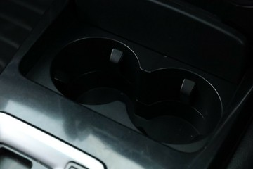 https://vehicle-cdn.autoleague.cloud/30675_61038562_28.jpg