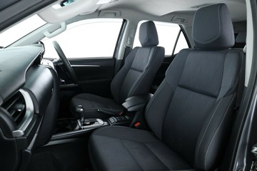 https://vehicle-cdn.autoleague.cloud/30675_61038562_32.jpg