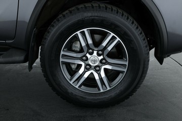 https://vehicle-cdn.autoleague.cloud/30675_61038562_4.jpg