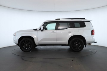 https://vehicle-cdn.autoleague.cloud/30675_61038563_11.jpg