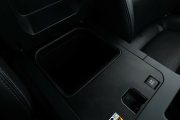 https://vehicle-cdn.autoleague.cloud/30675_61038563_32.jpg