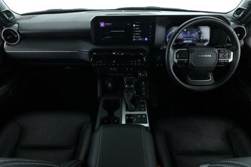 https://vehicle-cdn.autoleague.cloud/30675_61038563_37.jpg