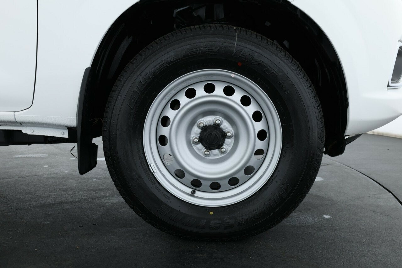 Nissan Navara image 4