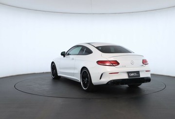 https://vehicle-cdn.autoleague.cloud/30675_61038636_13.jpg
