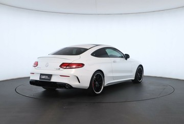 https://vehicle-cdn.autoleague.cloud/30675_61038636_18.jpg