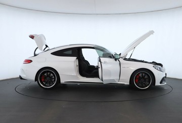 https://vehicle-cdn.autoleague.cloud/30675_61038636_2.jpg