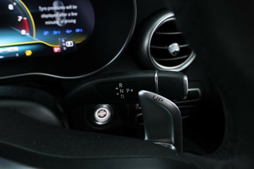 https://vehicle-cdn.autoleague.cloud/30675_61038636_24.jpg