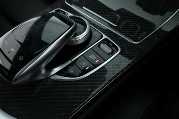 https://vehicle-cdn.autoleague.cloud/30675_61038636_30.jpg