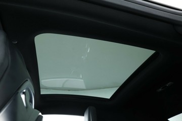 https://vehicle-cdn.autoleague.cloud/30675_61038636_36.jpg