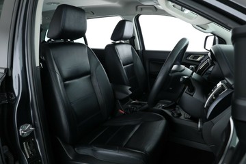 https://vehicle-cdn.autoleague.cloud/30675_61038657_20.jpg