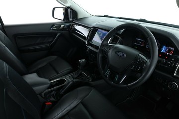 https://vehicle-cdn.autoleague.cloud/30675_61038657_21.jpg