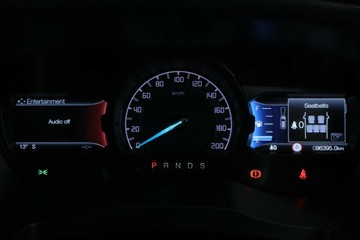 https://vehicle-cdn.autoleague.cloud/30675_61038657_23.jpg