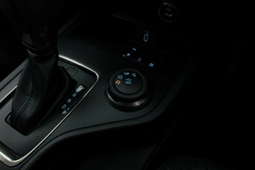 https://vehicle-cdn.autoleague.cloud/30675_61038657_29.jpg