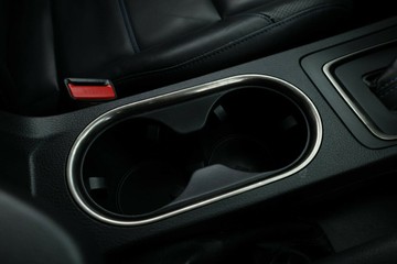 https://vehicle-cdn.autoleague.cloud/30675_61038657_31.jpg