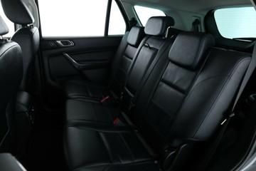 https://vehicle-cdn.autoleague.cloud/30675_61038657_35.jpg