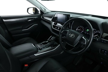 https://vehicle-cdn.autoleague.cloud/30675_61038665_21.jpg
