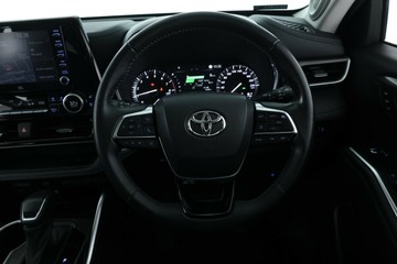 https://vehicle-cdn.autoleague.cloud/30675_61038665_22.jpg