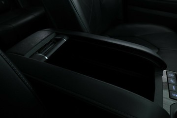 https://vehicle-cdn.autoleague.cloud/30675_61038665_32.jpg