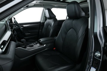 https://vehicle-cdn.autoleague.cloud/30675_61038665_33.jpg