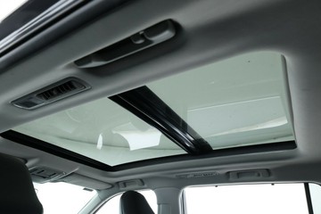 https://vehicle-cdn.autoleague.cloud/30675_61038665_36.jpg