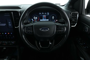 https://vehicle-cdn.autoleague.cloud/30675_61038666_22.jpg