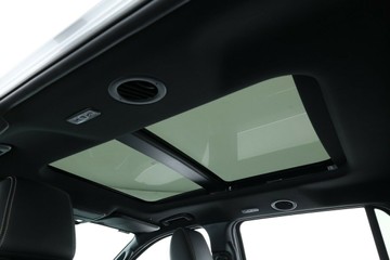 https://vehicle-cdn.autoleague.cloud/30675_61038666_35.jpg