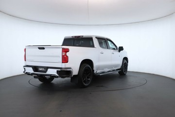 https://vehicle-cdn.autoleague.cloud/30675_61038725_17.jpg