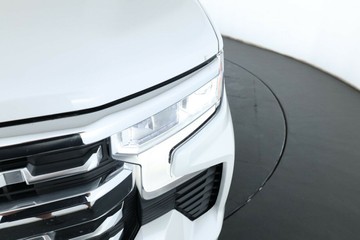 https://vehicle-cdn.autoleague.cloud/30675_61038725_9.jpg