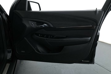 https://vehicle-cdn.autoleague.cloud/30675_61038756_10.jpg