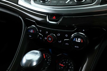 https://vehicle-cdn.autoleague.cloud/30675_61038756_18.jpg